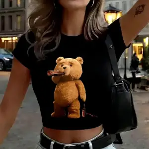 Melankolik Ayı İçme Baskılar Kadın Kırpma T-Shirt Yaz Yumuşak Yüksek Elastik Üstler O-Boyun K