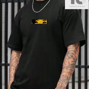 Melek ve Harf Baskılı Erkek Tişört