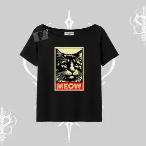 Meow Yazılı Kedi Portre Baskılı Kayık Yaka Tshirt