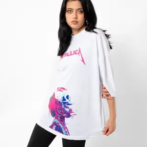 Metallica Neon Pembe Baskılı Beyaz Unisex Oversize
