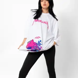 Metallica Neon Pembe Baskılı Beyaz Unisex Oversize