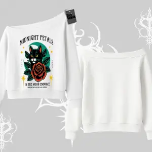 Midnight Petals Kedi Baskılı Kayık Yaka Sweatshirt