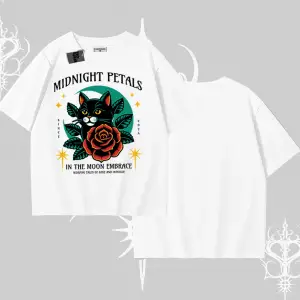 Midnight Petals Kedi Baskılı Oversize Tshirt