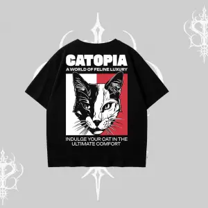 Modern Kedi Temalı Arka Baskılı Oversize Tshirt