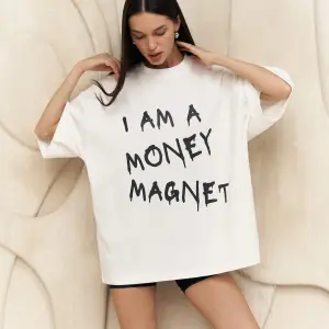 Money Magnet Beyaz Oversize