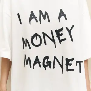 Money Magnet Beyaz Oversize