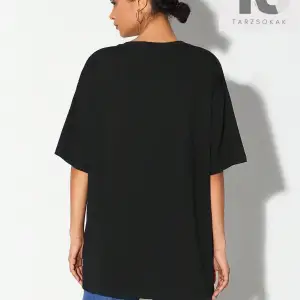 Mulvari Harfli Grafik Düşük Omuz Tişört