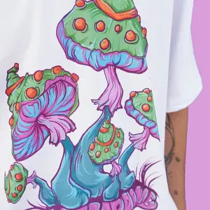 Mushroom Oversize Tişört