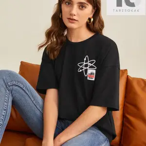 Nakış Harfli Grafik Düşük Omuzlu Tişört