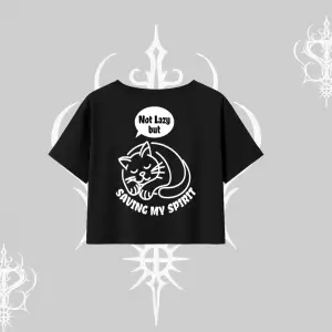 Not Lazy Saving My Spirit Kedi Baskılı Oversize Crop Tshirt