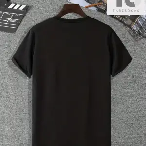 Örümcek Ve Harf Baskılı Erkek Tişört