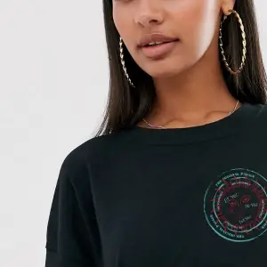 Oversize Bohemian Baskılı Siyah Tshirt NRAGE194