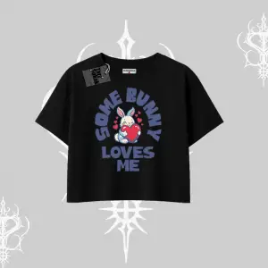 Oversize Crop Tshirt Sevimli Tavşan Some Bunny Loves Me Baskılı