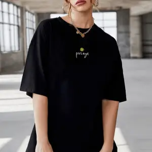 Oversize Nirvana Type Baskılı Siyah Tshirt NRAGE206