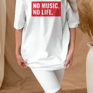 Oversize No Music No Life Baskılı Beyaz Tshirt NRAGE114