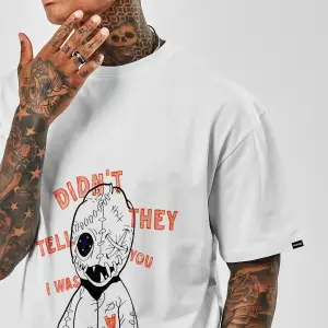 Oversize Savage Baskılı Beyaz Tshirt NRAGE198