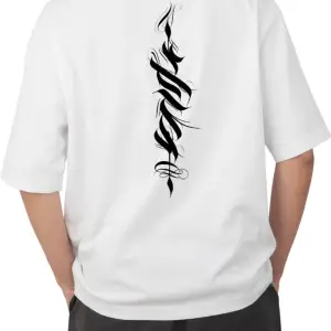 OVERSİZE SIRT BASKILI T-ŞHIRT