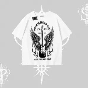 Oversize Tshirt Born to Rock Eternal Flame Legacy