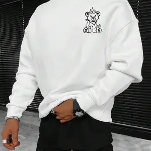 Plus Bear And Slogan Graphic Sweatshirt Beyaz