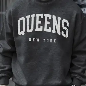 Queens New York Mektup Tasarım Erkek Tişörtü Moda Bol Giysiler Günlük Bisiklet Yaka Tüm Maç Ü