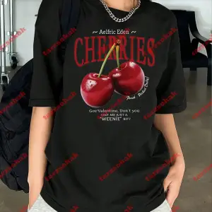 Red Cherries Baskılı Oversize Unisex Tshirt Beyaz