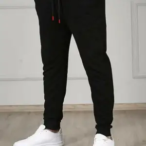 Relax family xf Erkek Yazlık Siyah Jogger Eşofman Altı Dar Paça Slim Fit RLX044513