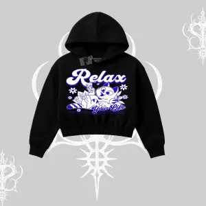 Relax Kedi Baskılı Kapşonlu Crop Sweatshirt