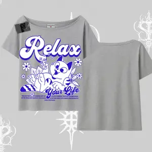 Relax Kedi Baskılı Kayık Yaka Tshirt