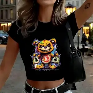 Renkli Ayı Para Çantası Tutan Baskılar Kadın Kırpma Tişörtleri Yaz O-Boyun Üstleri Yüksek Ela