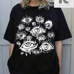 Şekil ve Slogan Grafikli Düşük Omuzlu Tişört