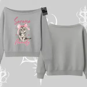 Serene Beauty Kedi Baskılı  Kayık Yaka Sweatshirt