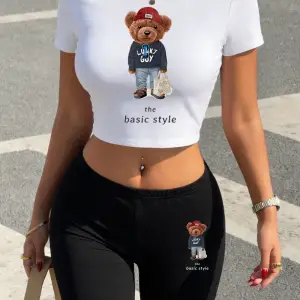 Sevimli Ayılar Baskılı Yaz Kıyafetleri Kırpılmış Tişörtler Şortlar Kadın İki Parçalı Set Üstl