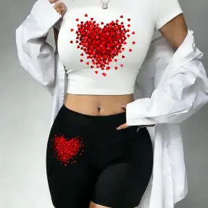 Sıcak Tatlı Kırmızı Kalp Grafik Baskılı Babby Tee Şort Kadın İki Parça Takım Tişört Pantolon D