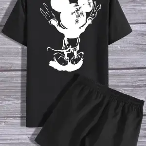 Sırt Baskılı Şort T-shirt Eşofman Takımı