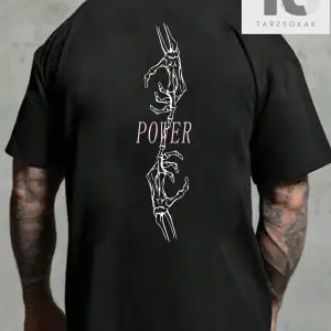 Sırt Tasarımlı Kafatası ve Palmiye Baskılı Erkek Tişört