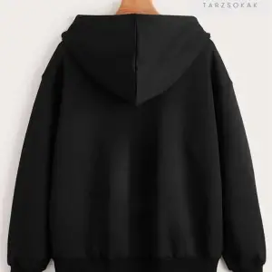 Siyah Baskılı Kışlık Oversize Kapüşonlu Fermuarlı Cep Detaylı