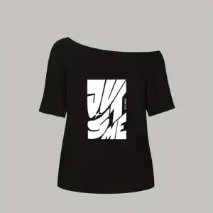 Siyah Kadın Düşük Omuz Kayık Yaka Just Me Baskılı