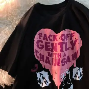 Siyah Karikatür Baskı Yaz Sevimli Kalp şeklinde Desen Harajuku