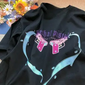 Siyah Karikatür Baskı Yaz Sevimli Kalp şeklinde Desen Harajuku