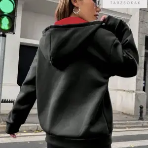 Siyah Kırmızı Kapüşonlu Fermuarli Brooklyn Oversize