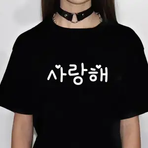 Siyah Kore Baskılı Retro Tarzı Baskı Gevşek Yaz Yuvarlak Boyun Üst Spor Yum