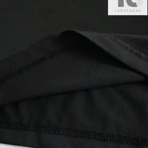 Siyah Örme Ejderha Desenli Yuvarlak Yaka Bol Tişört