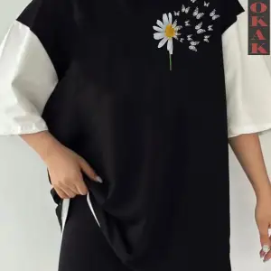 Siyah Oversize Çift Renk PAPATYA YAZI  Baskılı Unisex Tshirt