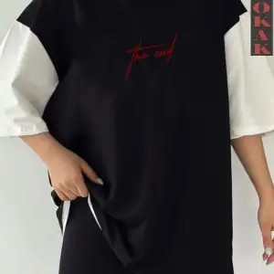 Siyah Oversize Çift Renk THE END  Baskılı Unisex Tshirt