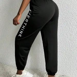 Slayr Letter Graphic Elastic Waist 4 Mevsim Eşofman