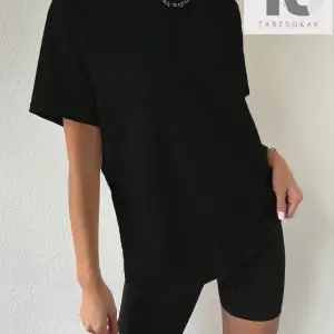 Slogan Grafikli Düşük Omuzlu Tişört