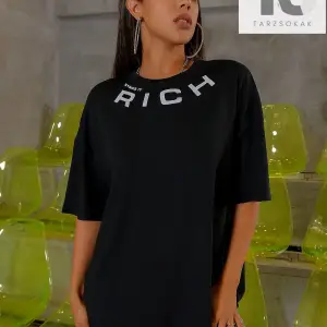 Slogan Grafikli Düşük Omuzlu Tişört