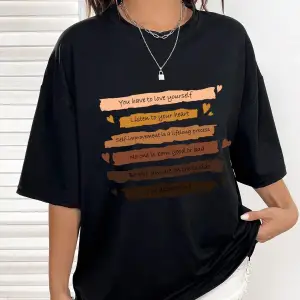 Slogan Grafikli Düşük Omuzlu Tişört