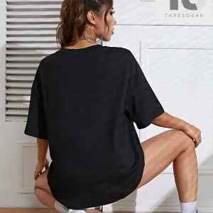 Slogan Grafikli Düşük Omuzlu Tişört