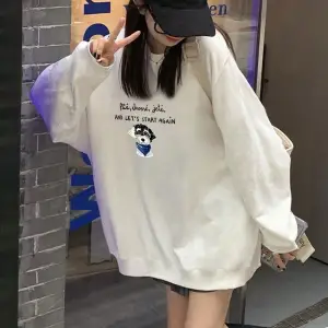 Slogan ve Karikatür Grafikli Düşük Omuz Oversize Sweat Beyaz